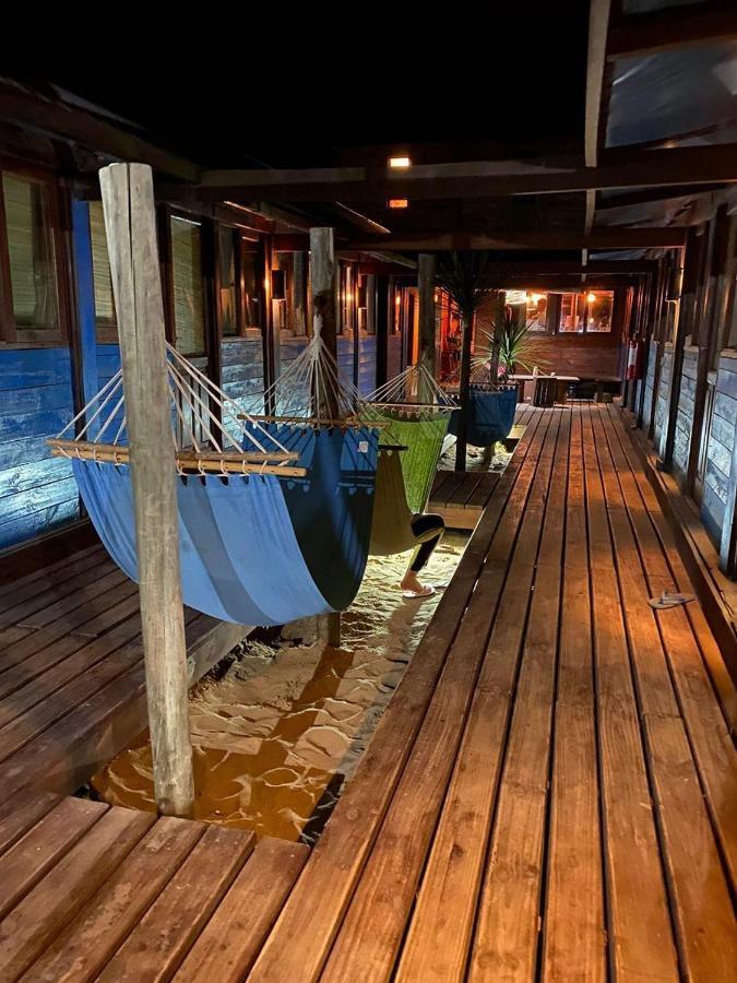 Mar De Fondo Hostel Punta Del Diablo Exterior photo